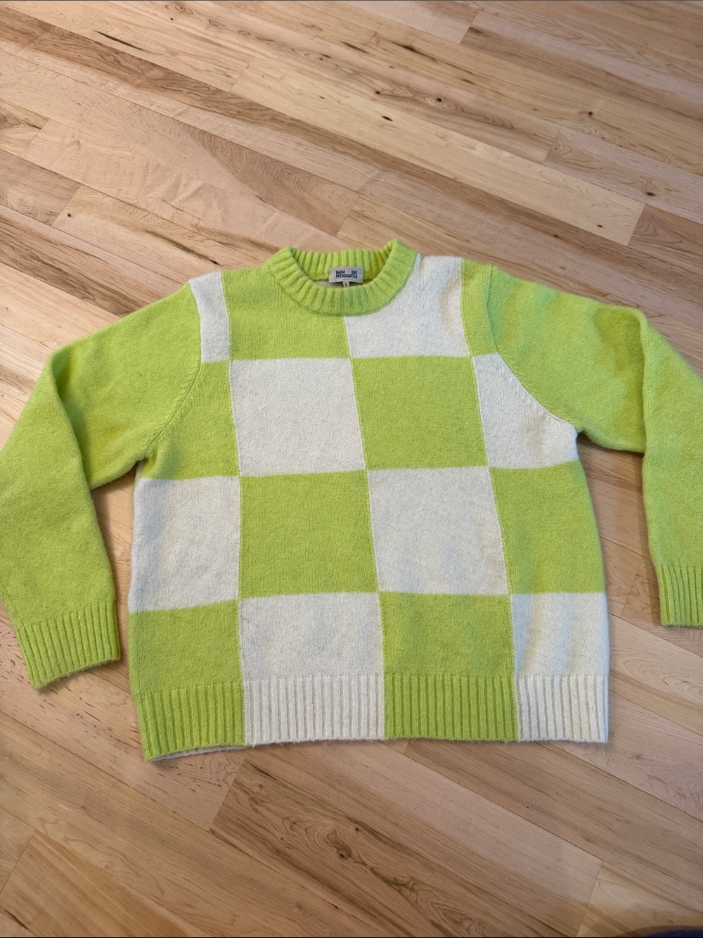 Lime green-white checkered oversized knit sweater by Baum und Pferdgarten
